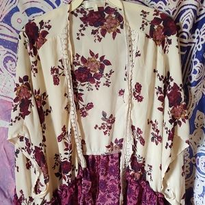 Floral Sleeveless Kimono